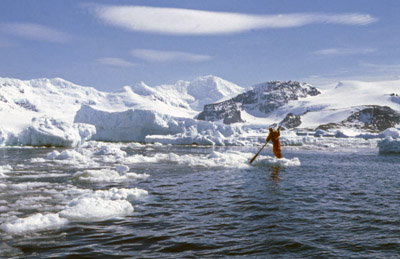 Boating with the use of an Ice Floe