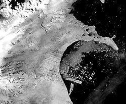LarsenB iceshelf, 17th Feb 2002