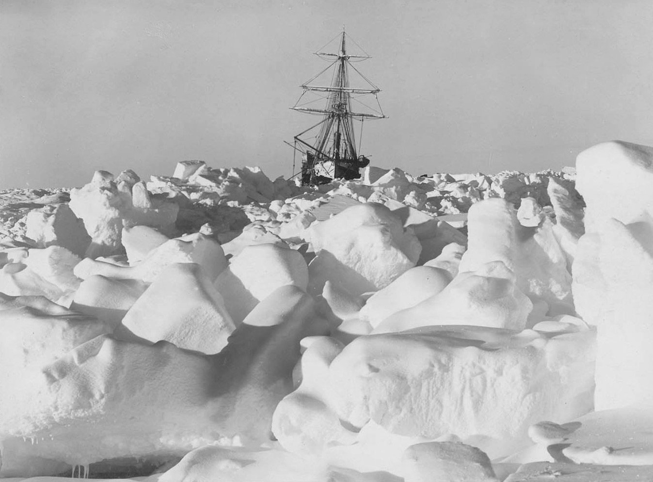 January 1915 - Endurance trapped in pack ice