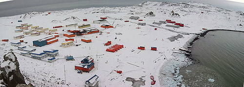 where people live in Antarctica, Villa Las Estrellas