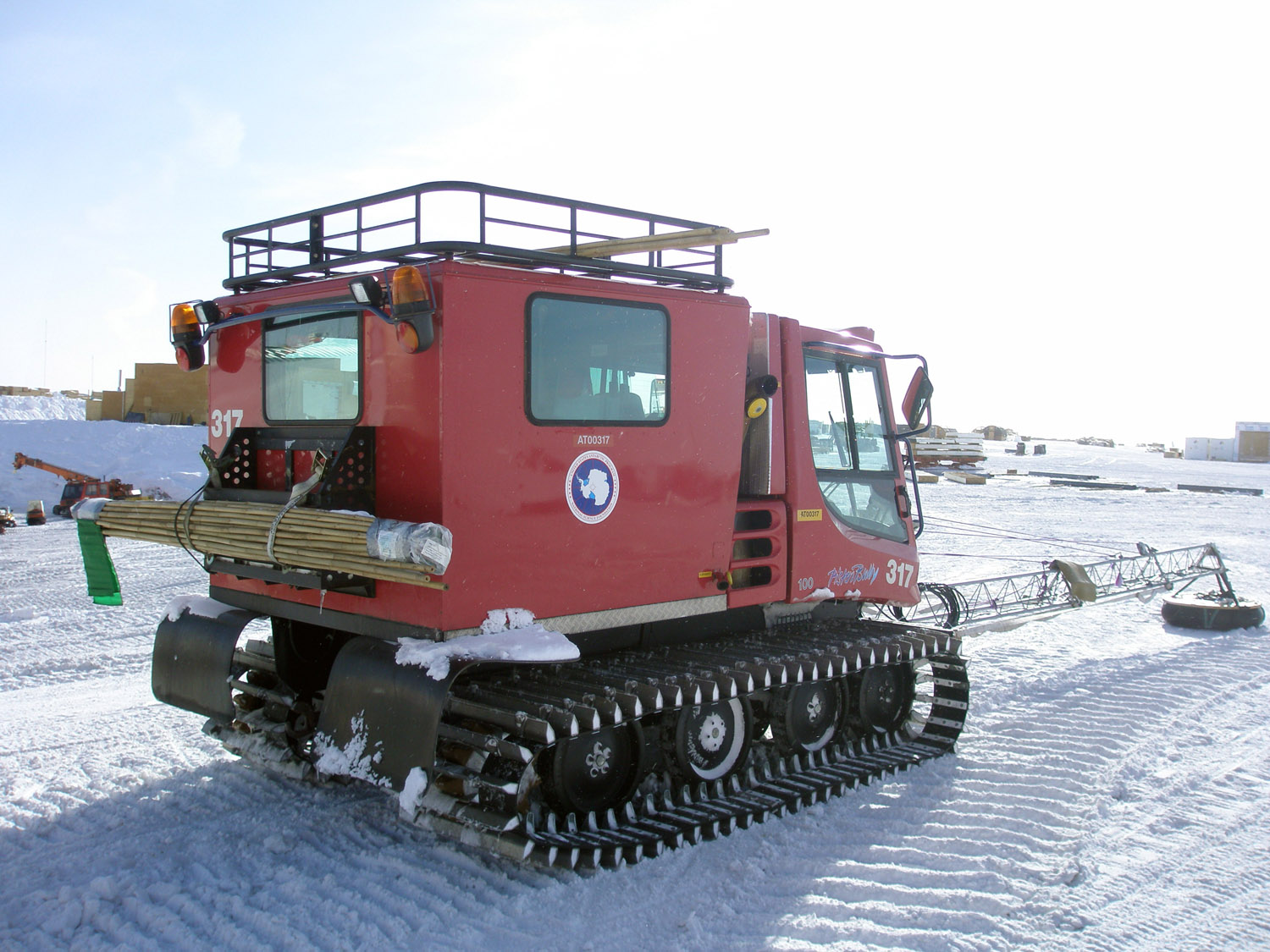 Vehicles and equipment of the South Pole Traverse - 10 - Pisten Bully