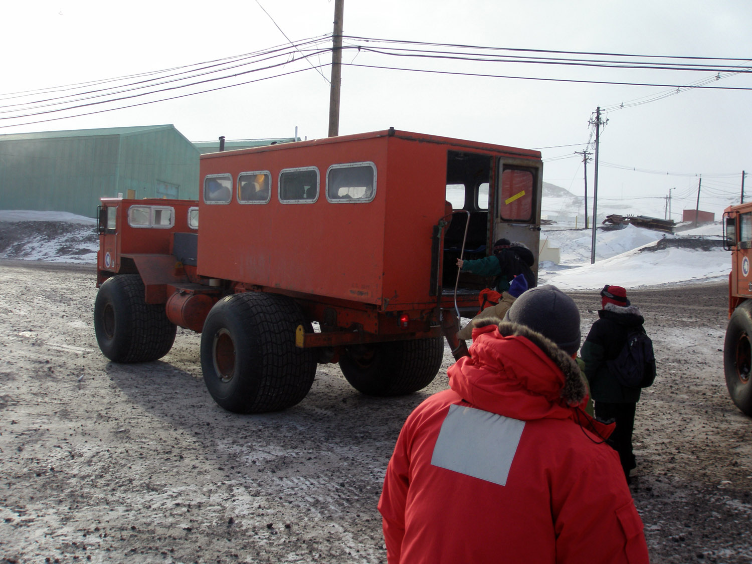 Vehicles - Boarding the Delta - McMurdo