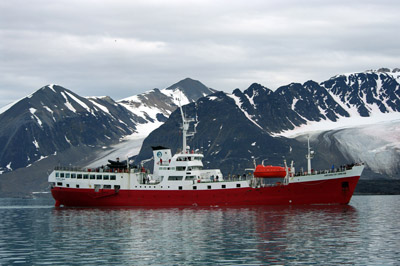 Ships and Boats, Svalbard - 6 - Antarctic Dream, Cruise Ship